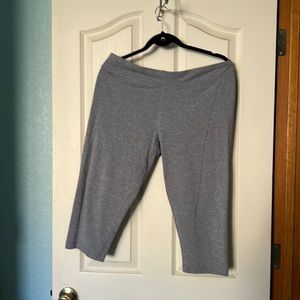Grey Danskin Now Capri length leggings